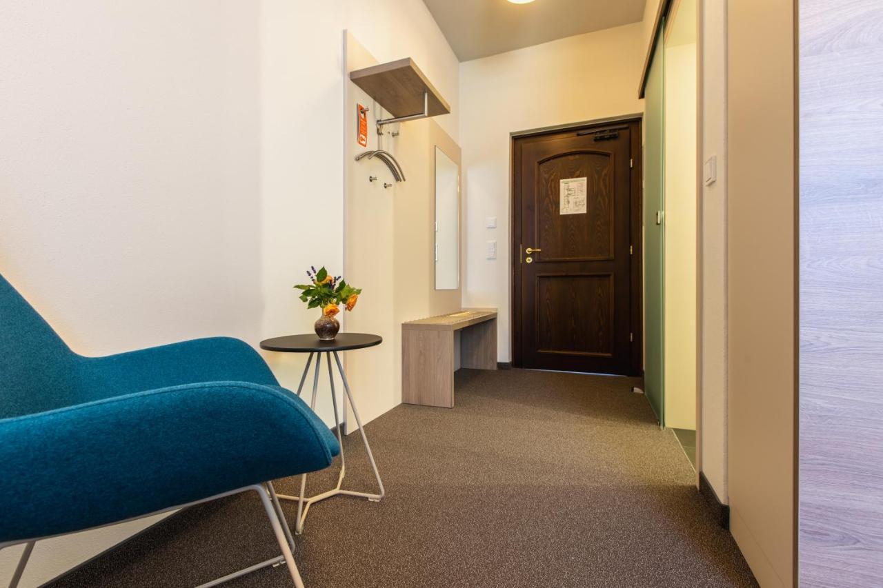 Bildungsgut Schmochtitz Hotel Bagian luar foto