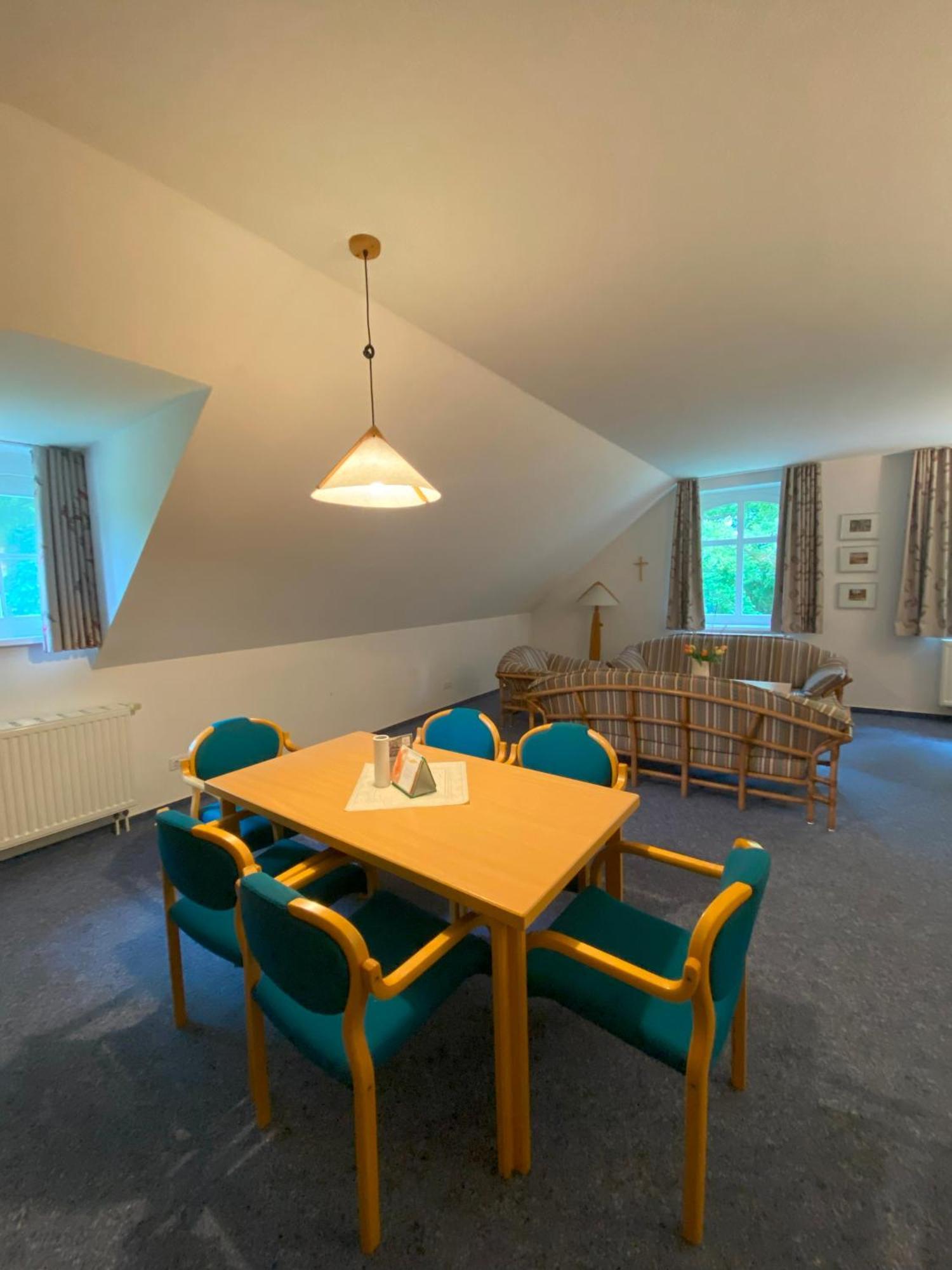 Bildungsgut Schmochtitz Hotel Bagian luar foto