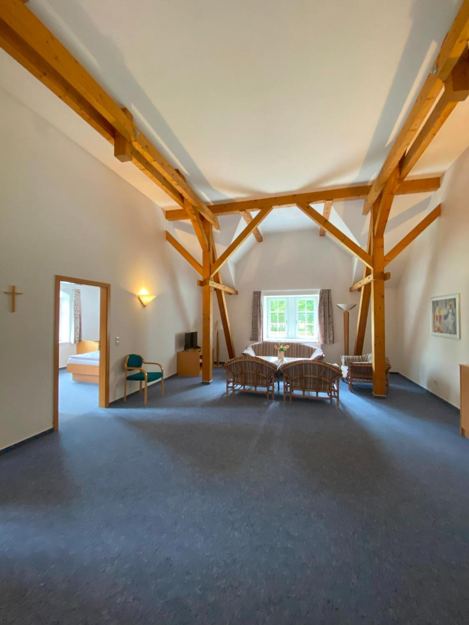 Bildungsgut Schmochtitz Hotel Bagian luar foto