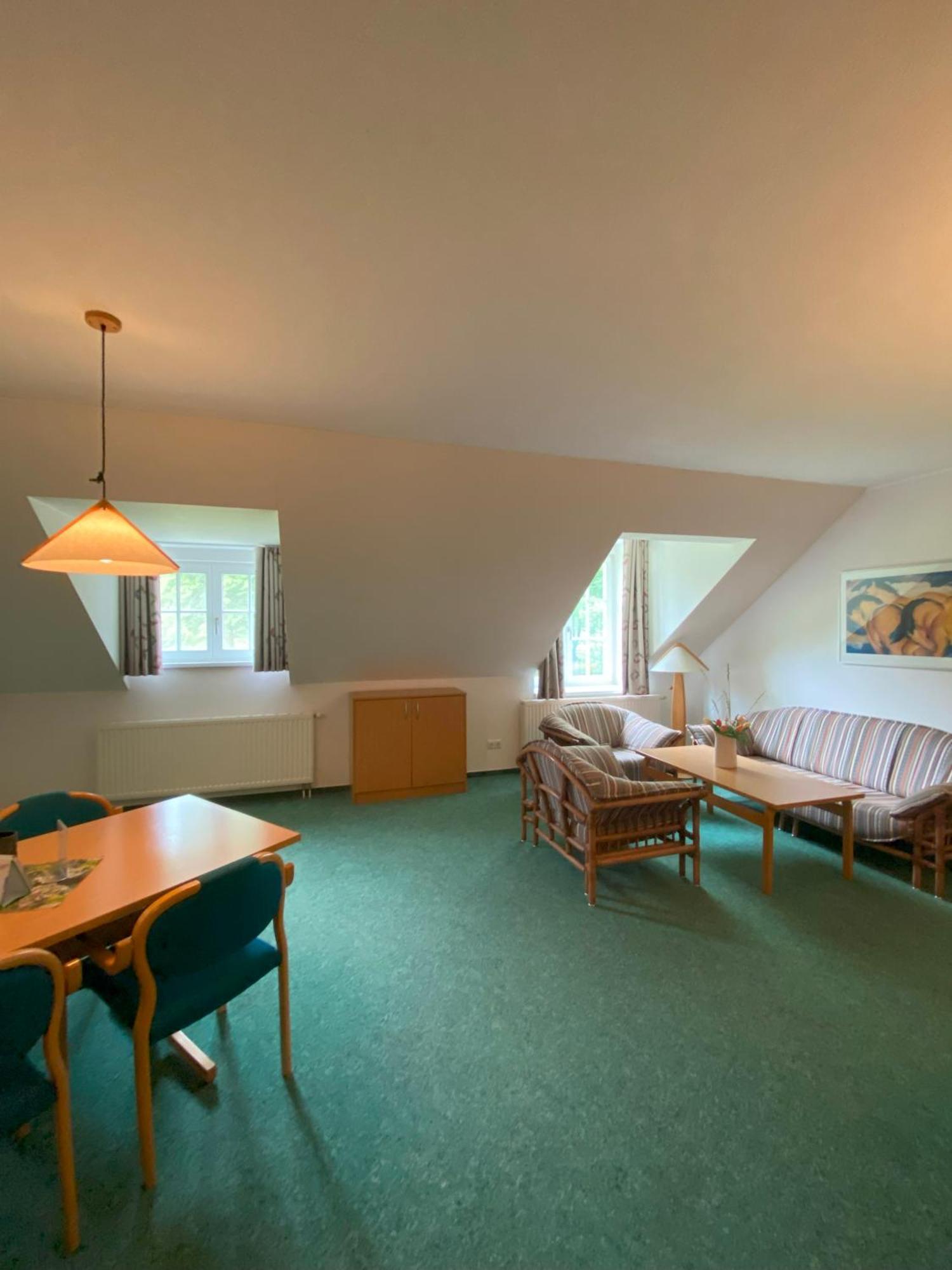 Bildungsgut Schmochtitz Hotel Bagian luar foto