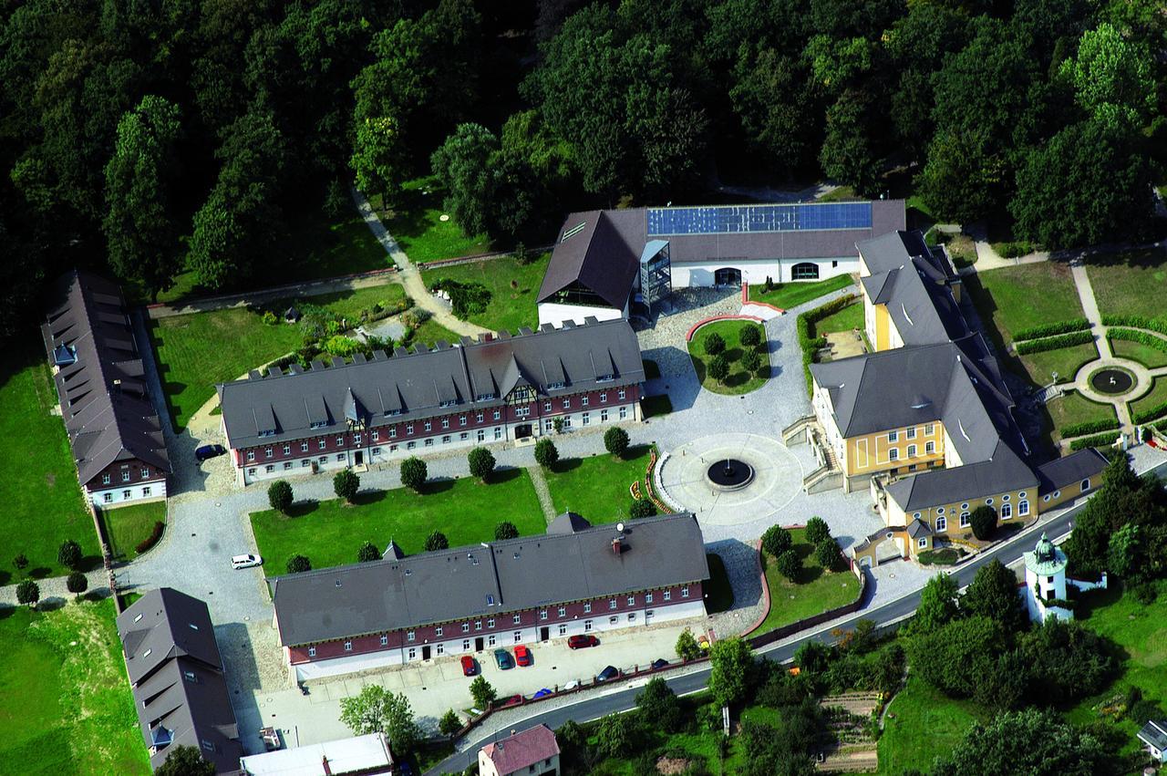 Bildungsgut Schmochtitz Hotel Bagian luar foto